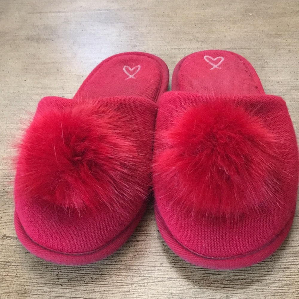 Victoria’s Secret Women’s Pom Pom Red Sleepers. Size Small (6-7).